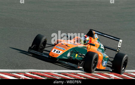 Auto 10, Fahrer, Mariano Martinez, Fortec Motorsport F4 Meisterschaft Freitag Sitzung 2 Stockfoto