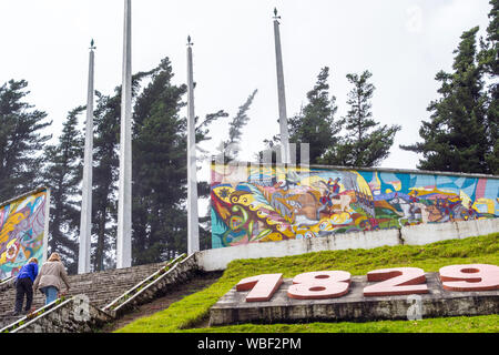 Giron, Ecuador - Jan 2015 - Plakette feiert Sieg über Peru im Jahr 1995 Krieg der Cenepa Stockfoto