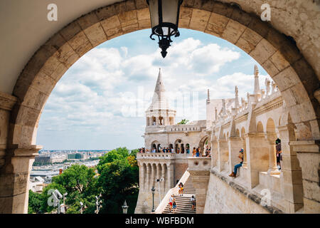 Budapest, Ungarn - 29. Juni 2019: Die fischerbastei im Stadtteil Buda Stockfoto