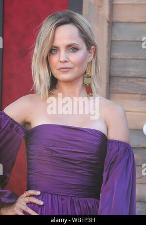 Los Angeles, Kalifornien, USA, 26. August 2019 Schauspielerin Mena Suvari besucht New Line Cinema präsentiert die Weltpremiere von 'Es Kapitel Zwei "am 26. August 2019 im Regency Dorf Theater in Los Angeles, Kalifornien, USA. Foto von Barry King/Alamy leben Nachrichten Stockfoto