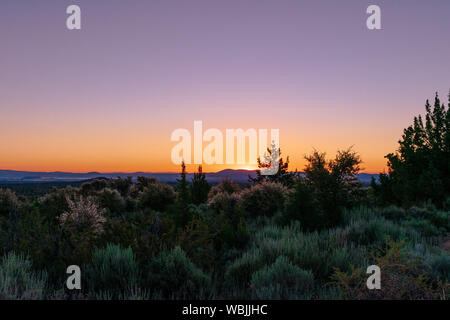 Sonnenaufgang über Lava Beds National Monument Stockfoto