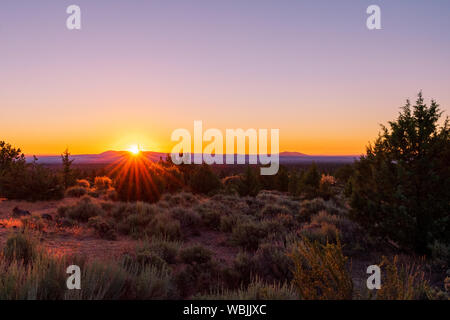 Sonnenaufgang über Lava Beds National Monument Stockfoto