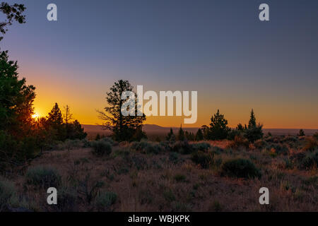 Sonnenaufgang über Lava Beds National Monument Stockfoto