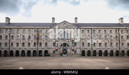 Dublin, Irland - 13. Februar 2019: architektonische Details der nationalen Museum von Irland an einem Wintertag Stockfoto