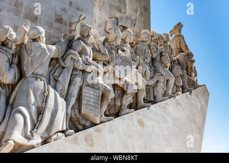 Zahlen über das Denkmal der Entdeckungen in der Neuen Welt, Belem, Lissabon, Portugal. Stockfoto