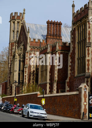 Die große Halle, die auch als die neue Halle bekannt, ist ein denkmalgeschütztes Gebäude in Lincoln's Inn, London WC 2 aufgeführt. Stockfoto