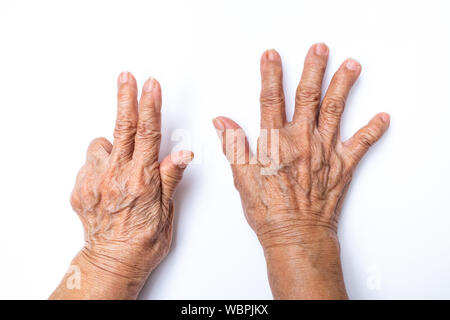 Die ältere Frau Hände zählen 8 auf weißem Hintergrund, Zahlen 1-10 in Gebärdensprache Konzept Stockfoto