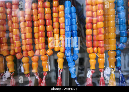 Gebet Perlen am Großen Basar, Istanbul, Türkei. Stockfoto