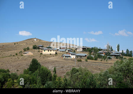 Dörfer in verschiedenen Teilen der Türkei, weisen Besonderheiten der verschiedenen Architektur und Ihre spezifischen Plazierungen. Stockfoto