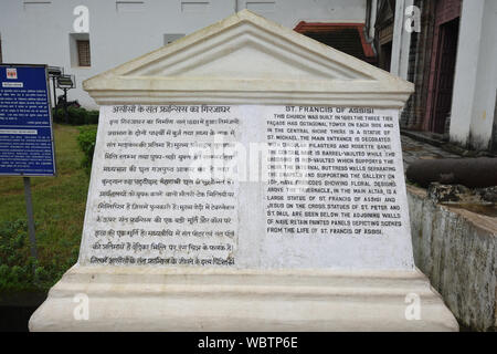 ASI Beschreibung der 'St. Franz von Assisi' Kirche, ASI-Komplex. Old Goa, Indien. Stockfoto