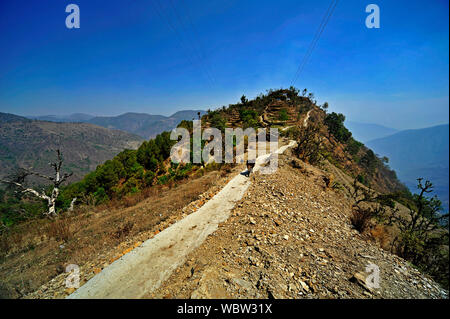 Der berühmte Saddle in Tulla Kote, einem abgelegenen Dorf in der Region Tallas des, wurde von Jim Corbett in seinem Buch The Temple Tigers, Uttarakhand, Indien, berühmt Stockfoto