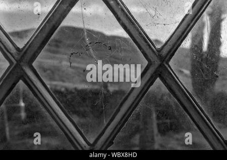 CROICK TELFORD PARLAMENTARISCHEN KIRCHE ARDGAY SUTHERLAND SCHOTTLAND SCHREIBEN KRATZER AUF DEN DIAMOND FENSTERSCHEIBEN IN 1845 Serie 3 Stockfoto