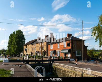 Stoke Bruerne, dem Grand Union Canal, Northamptonshire, England, UK. Stockfoto