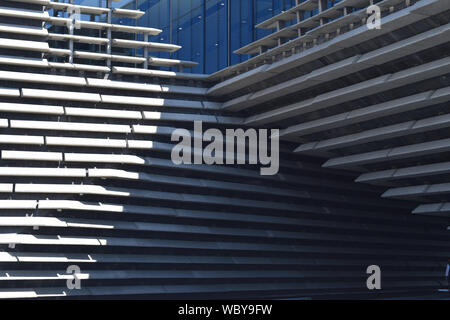 V&A Dundee: Detail der Außenverkleidung japanische Stern Architekten Kengo Kuma. Stockfoto