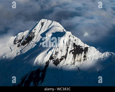 Die unglaubliche Aussicht auf den Denali Reichweite im Denali National Park, während Flug sehen von einem Flugzeug aus Kantishna Alaska Stockfoto