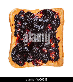 Blick von oben auf die Sandwich mit Toast und Erdnussbutter und blueberry Jelly auf weißem Hintergrund Stockfoto