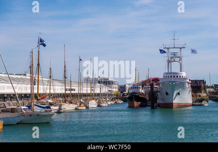 La Rochelle, Frankreich - 14. Mai 2019: Hafen und Maritime Museum im Hafen von La Rochelle Frankreich Stockfoto