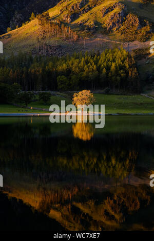 Letztes Licht auf Buttermere, englischen Lake District Stockfoto