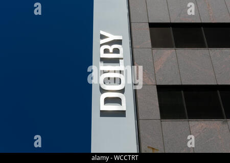 Dolby Laboratories unterzeichnen und Logo auf der Fassade der Hauptsitz am Südlich der Market (SOMA) Nachbarschaft Stockfoto