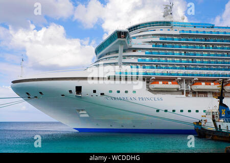 Kreuzfahrtschiff "Caribbean Princess' in Kralendijk, Bonaire, Niederländische Antillen Stockfoto