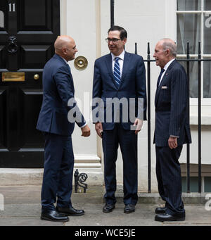 London, Großbritannien. 27. August 2019. Steven Mnuchin, US-Treasury, kommt in der Downing Street Sajid Javid zu erfüllen. Credit: Malcolm Park/Alamy Stockfoto