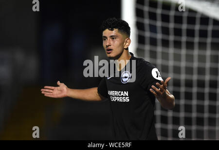 Steven Alzate zeigt seine Frustration während des Carabao Cup-Spiels zwischen Bristol Rovers und Brighton und Hove Albion am Memorial Ground, Bristol , 27. August 2019 : Photo Simon Dack / Telefoto images redaktionelle Verwendung. Kein Merchandising. Für Football Images gelten Einschränkungen für FA und Premier League, inc. Keine Internet-/Mobilnutzung ohne FAPL-Lizenz. Weitere Informationen erhalten Sie bei Football Dataco Stockfoto