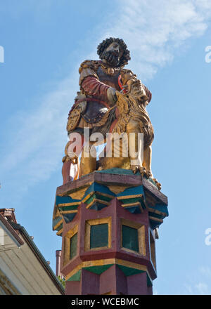 Simsonbrunnen Springbrunnen Statue von Samson. Bern, Schweiz Stockfoto