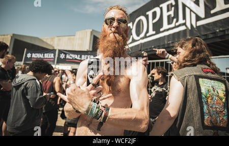 Kopenhagen, Dänemark. 19., Juni 2019. Enthusiastisch heavy metal fans und Festivalbesucher teilnehmen, eine weitere Ausgabe der beliebten Metal Festival Copenhell in Kopenhagen. (Foto: Gonzales Foto - Nikolaj Bransholm). Stockfoto