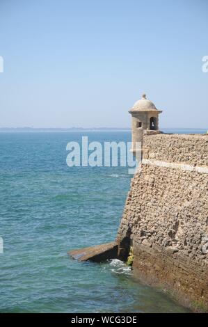 Wachtturm in Alameda Apodaca, die Bucht von Cadiz, Andalusien, Spanien Stockfoto