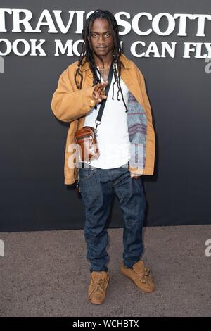 Santa Monica, CA. 27 Aug, 2019. Oktane in der Ankunftshalle für TRAVIS SCOTT: LOOK MOM KANN ICH FLIEGEN Premiere auf Netflix, Barker Hangar, Santa Monica, CA August 27, 2019. Credit: Adrian Cabrero/Everett Collection/Alamy leben Nachrichten Stockfoto