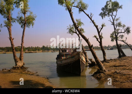 Bangladesch. 07 Jan, 2019. Trockene Fischindustrie von Bangladesch ist ein aufstrebender und es ist eine große positive Auswirkungen auf die finanziellen Zone dieses Landes. (Foto durch Rajiul Huda Dipto/Pacific Press) Quelle: Pacific Press Agency/Alamy leben Nachrichten Stockfoto