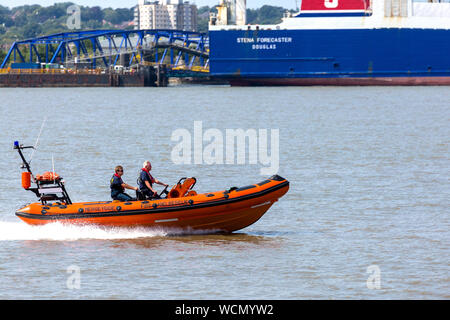 Merseyside Feuer und Rettung Handwerk. Liverpool Mersey River England Großbritannien Stockfoto