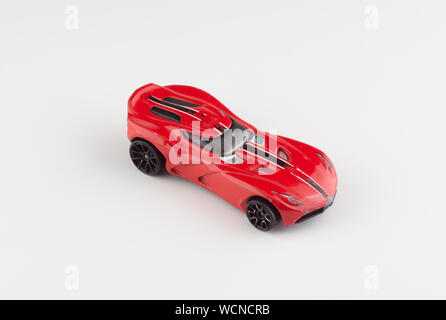 Borisov, Belarus - 1. März 2019: Sammlung von Spielzeug Autos, heiße Räder mit isolierten Hintergrund. Hot Wheels ist eine Skala sterben - Spielzeugautos durch Amerikanische Spielzeug cast Stockfoto