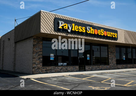 Ein logo Zeichen außerhalb eines geschlossenen Payless ShoeSource Store in Youngstown, Ohio am 12. August 2019. Stockfoto