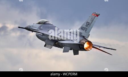 United States Air Force F-16 Viper demonstration Team durchführen Am2019 Royal International Air Tattoo Stockfoto