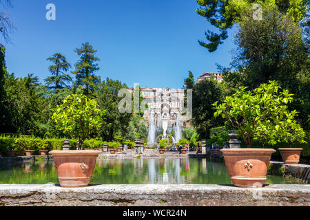 Der Neptunbrunnen und Wasserorgel im Garten der Villa d'Este, Tivoli, Latium, Italien Stockfoto