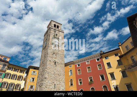 Riva del Garda, Italien, Europa, August 2019, der Turm Apponale Stockfoto