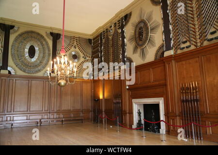 Anzeige von Waffen, King's Guard Kammer, Hampton Court Palace, East Molesey, Surrey, England, Großbritannien, USA, UK, Europa Stockfoto