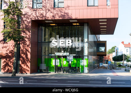 Klaipeda, Litauen - 28. Juli 2019: Eingang der SEB-Bank Stockfoto