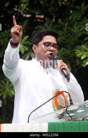 Kolkata, Indien. 28 Aug, 2019. TMC MP Abhishek Banerjee Adressen Trinamool Congress Chatra Parishad oder tmcp Aktivistinnen anlässlich der TMCP-Stiftung. (Foto durch Saikat Paul/Pacific Press) Quelle: Pacific Press Agency/Alamy leben Nachrichten Stockfoto