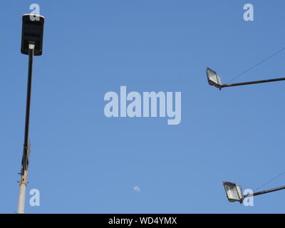 Mond in den Morgen, Indonesien Stockfoto