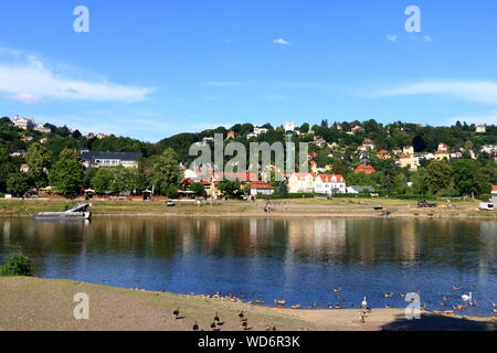 Dresden, Deutschland, 13. Juli 2019: alte Standseilbahn im Dresdner Stadtteil Loschwitz Stockfoto