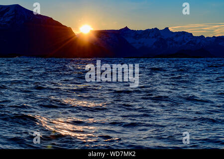 Sunsice auf dem Meer, Norwegischen Atlantik, -, Kvaloyvagen, Norwegen, Atlantik Stockfoto