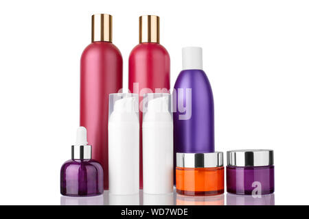 Haare, Körper kosmetische Plastikflaschen, Face Cream, Serum Glasflaschen auf weißem Hintergrund Vorlage isoliert, leere Behälter design Mock up Stockfoto