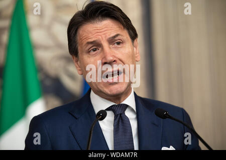 Rom, Italien. 29 Aug, 2019. Premierminister, Giuseppe Conte spricht mit den Mitteln, die nach Genehmigung der neuen Regierung durch den italienischen Präsidenten Sergio Mattarella in Rom. Credit: SOPA Images Limited/Alamy leben Nachrichten Stockfoto