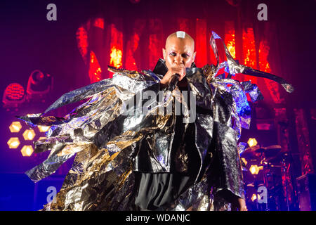 Cambridge, Ukraine. 28 Aug, 2019. Deborah Anne Dyer, der Name des Skin von Skunk Anansie Rock Band führt auf der Bühne des Cambridge, Corn Exchange in Großbritannien leben bekannt. Credit: SOPA Images Limited/Alamy leben Nachrichten Stockfoto