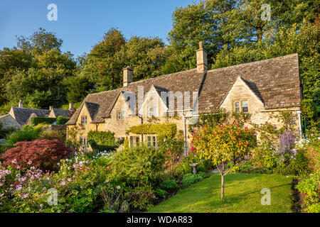 Cotswolds Village Bibury Old stone Cottages bibury Village Wiltshire england uk gb Europa Stockfoto