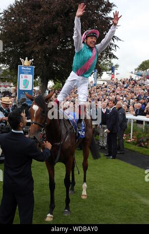 Aktivieren Sie GERITTEN von Frankie Dettori gewinnt, DARLEY YORKSHIRE OAKS, 2019 Stockfoto