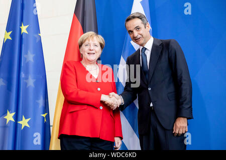 Berlin, Deutschland. 29 Aug, 2019. Bundeskanzlerin Angela Merkel (CDU) empfängt Kyriakos Mitsotakis, Premierminister von Griechenland, im Bundeskanzleramt. Credit: Christoph Soeder/dpa/Alamy leben Nachrichten Stockfoto