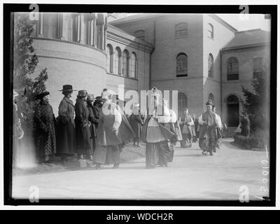 GIBBONS, James, Kardinal. Bischöfliche JUBILÄUM FÜR KARDINAL GIBBONS AN DER KATHOLISCHEN UNIVERSITÄT. Mönche, Priester, etc. Abstract / Medium: 1 Negativ: Glas 5 x 7 in. oder kleiner Stockfoto